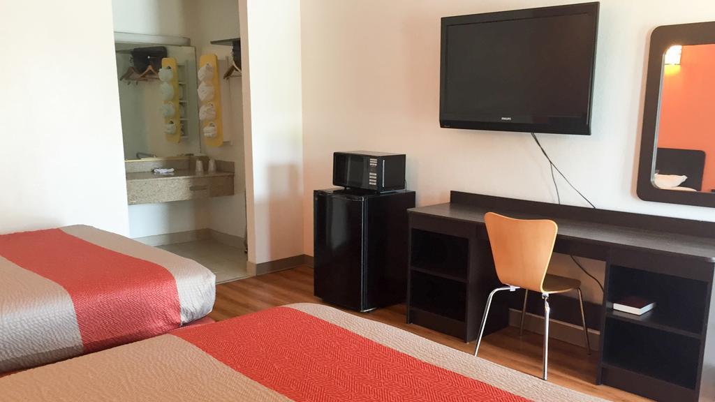 Motel 6-Brinkley, Ar Екстер'єр фото