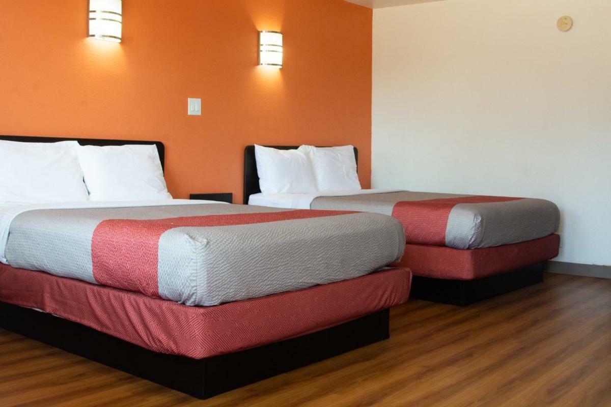 Motel 6-Brinkley, Ar Екстер'єр фото
