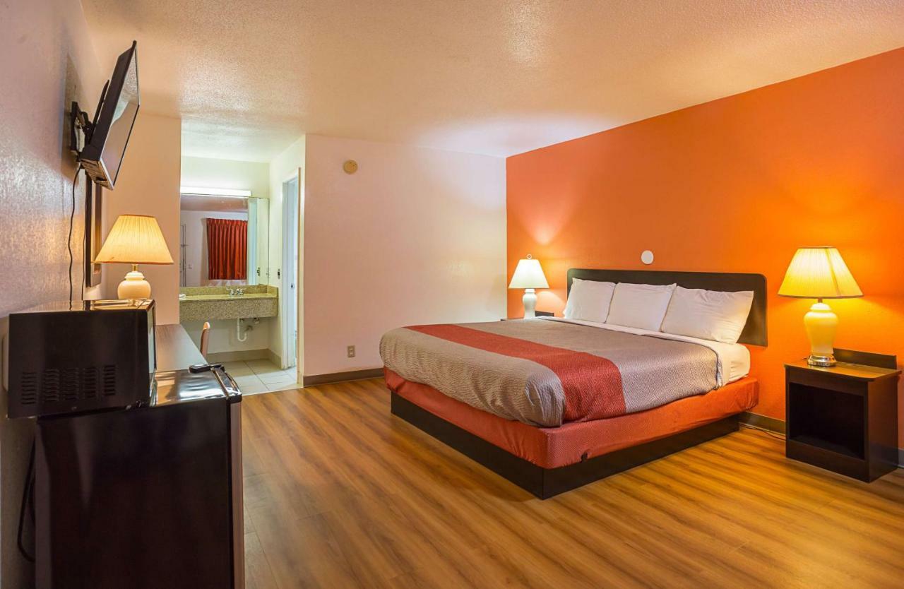 Motel 6-Brinkley, Ar Екстер'єр фото