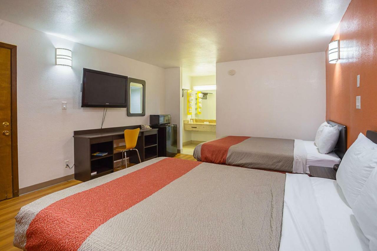 Motel 6-Brinkley, Ar Екстер'єр фото